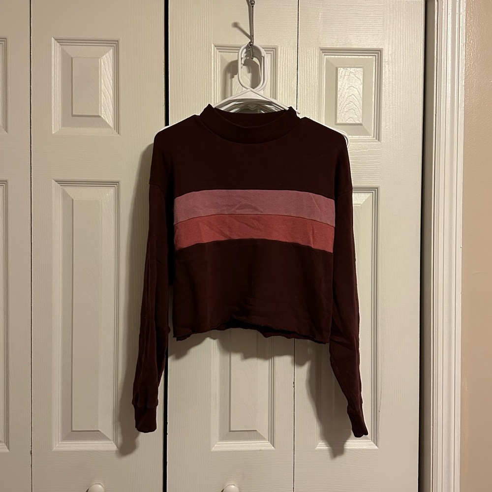 American Eagle cropped shirt